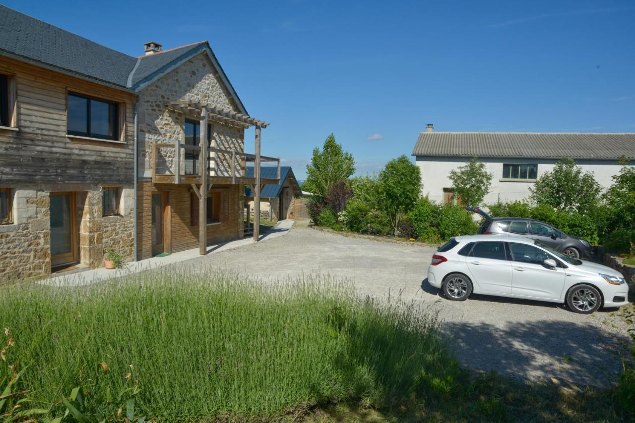 Les Caselles, Gite Et Maison D'Hotes Saint-Beauzely Exterior photo