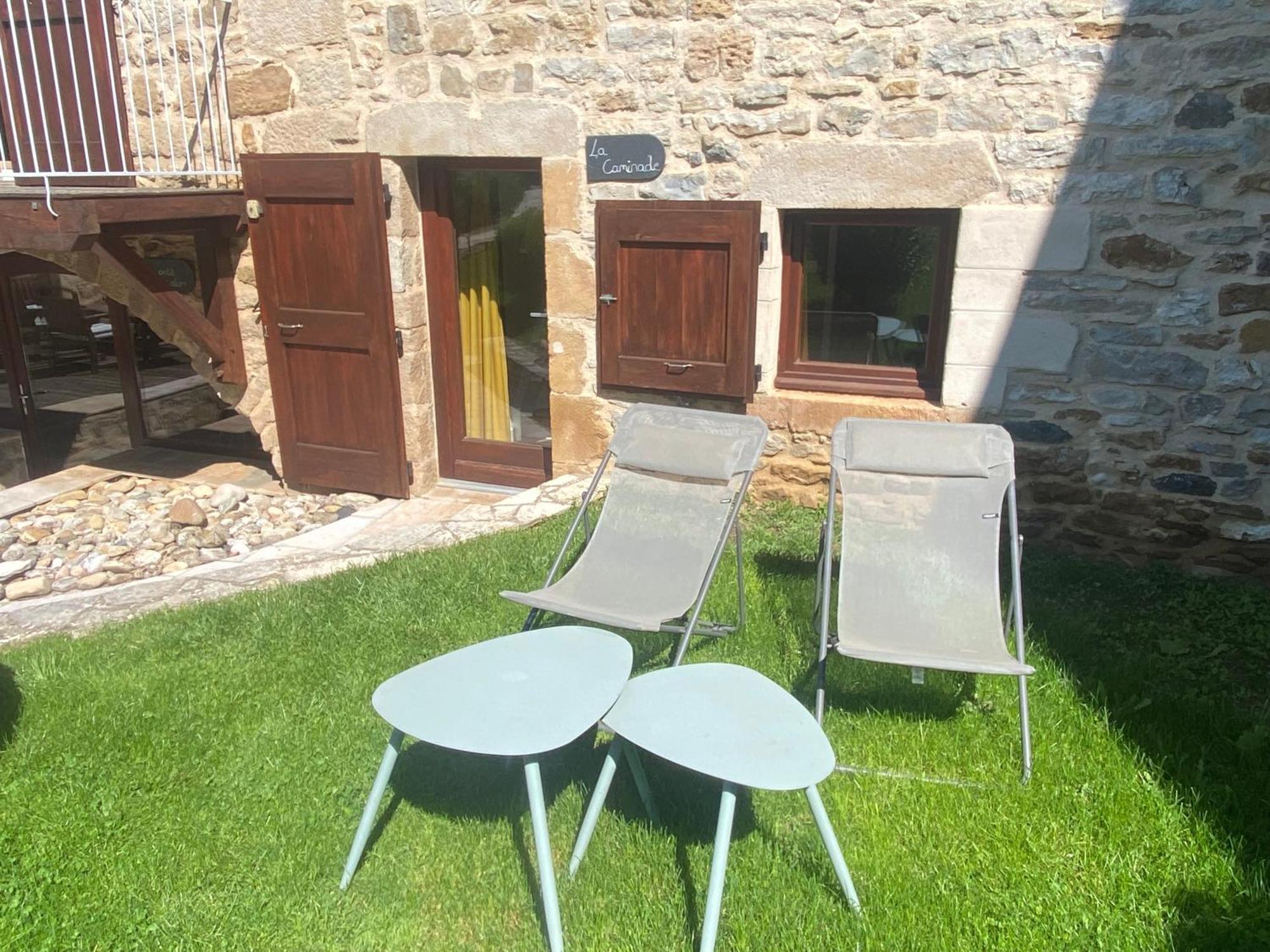 Les Caselles, Gite Et Maison D'Hotes Saint-Beauzely Exterior photo